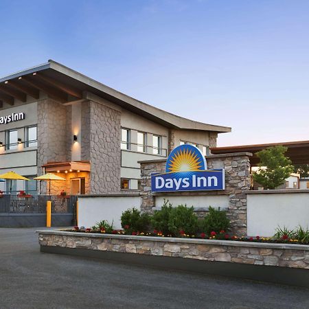 Days Inn By Wyndham Montreal East Kültér fotó